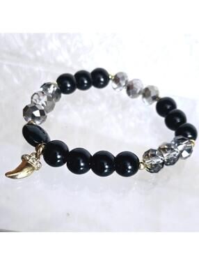 Gorgeous Black Faceted Crystal Beaded Gold Tone Charm Stretch Bracelet